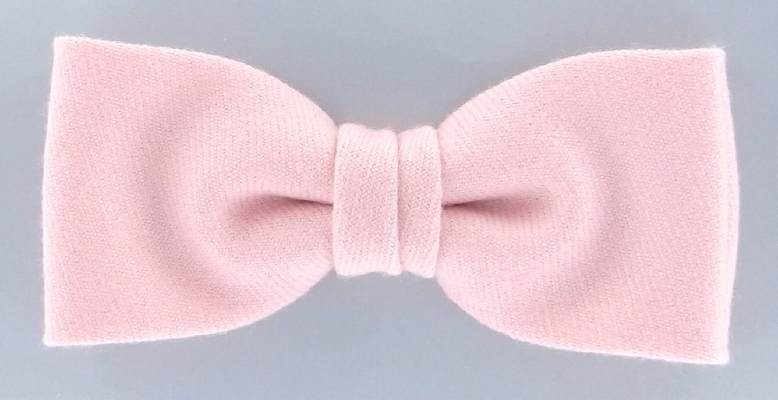 PURE WOOL READY-TIED BOW